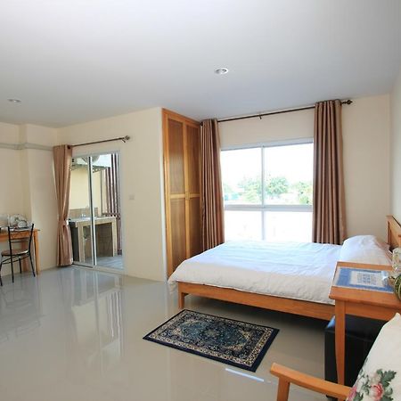 Chantorn Residence Si Racha Luaran gambar