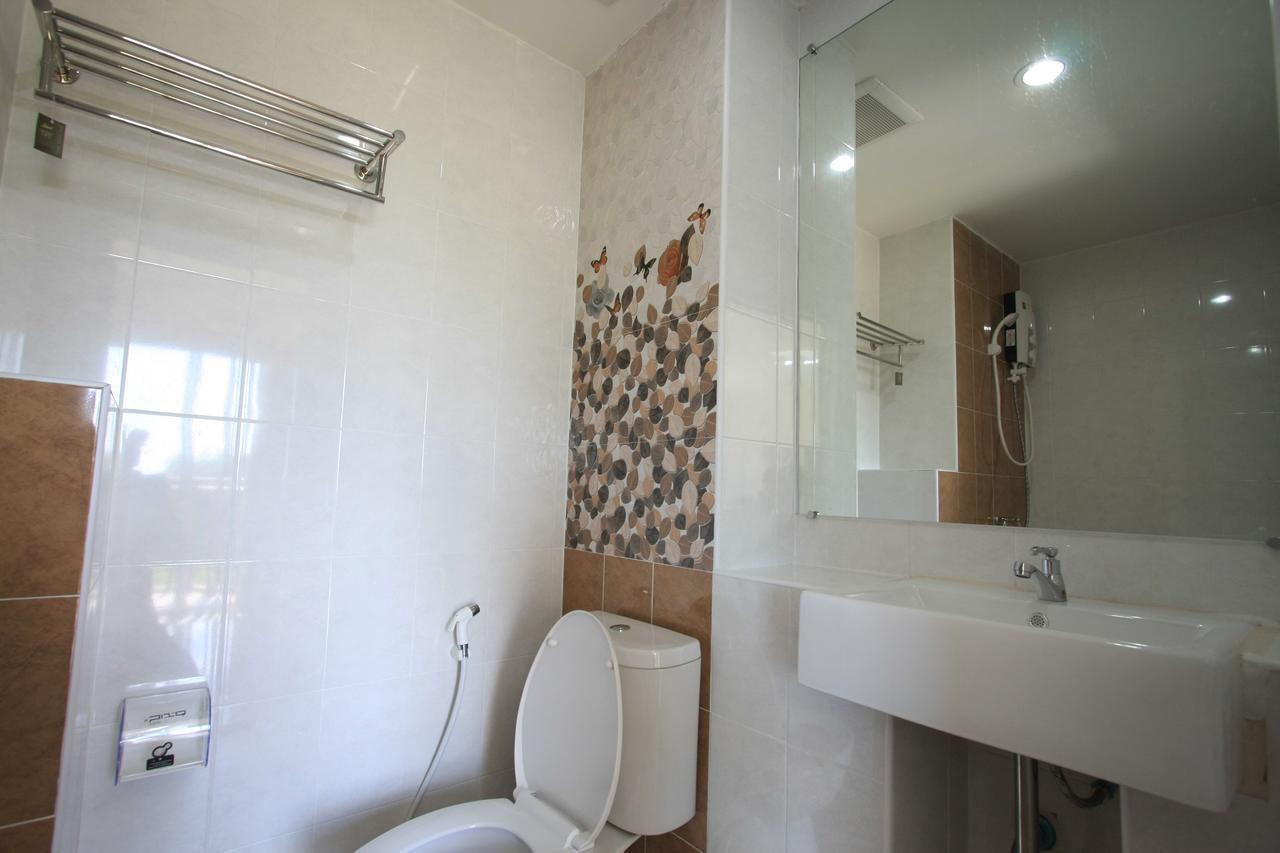 Chantorn Residence Si Racha Luaran gambar
