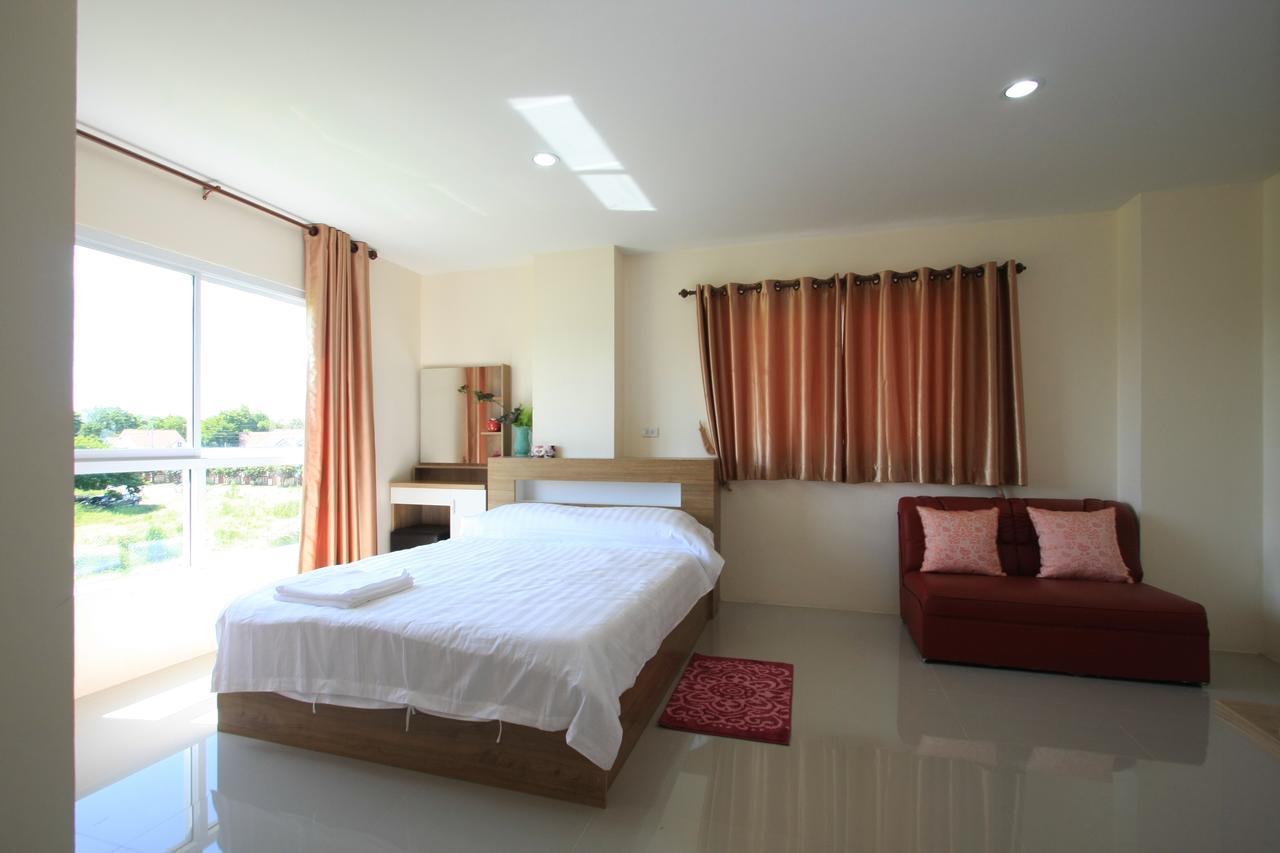 Chantorn Residence Si Racha Luaran gambar